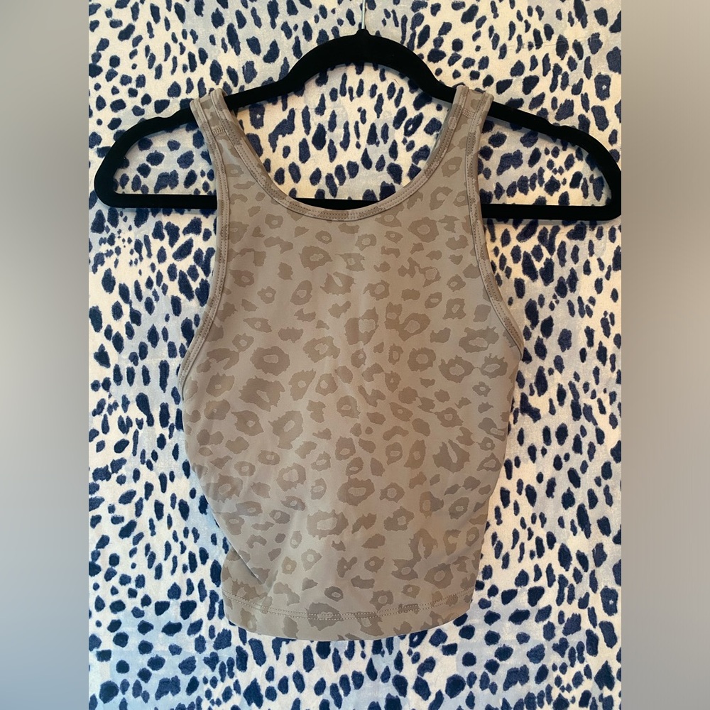 Beyond Yoga Gray Leopard Print Top